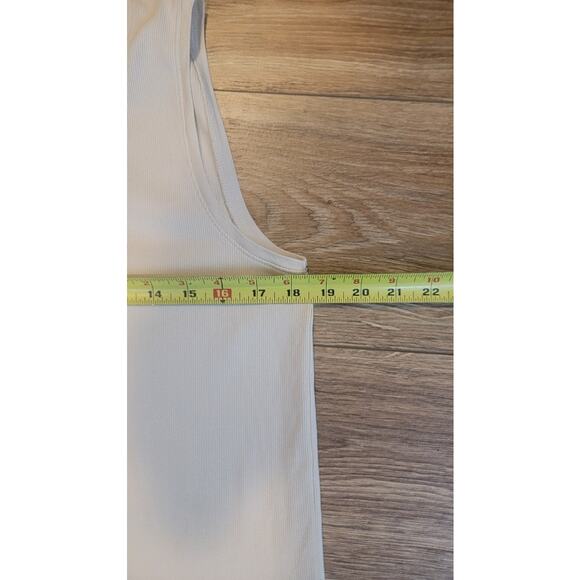 Chico's Tank Top Sz XL Beige Ribbed Pattern Stretch - Picture 7 of 9